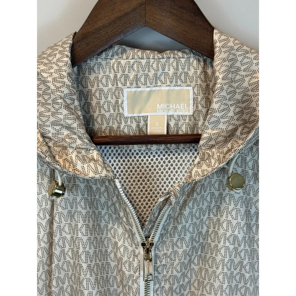 Michael Kors Womens Logo‎ Bomber Jacket Beige Gold Chunky Gold Hardware Sz Small